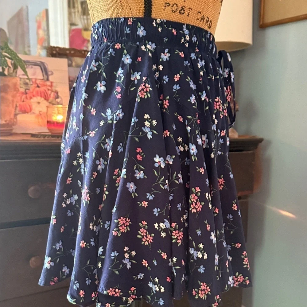 Francesca’s Collection Mi.Ami Navy Multicolored Floral Print A-Line Skirt